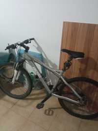 Vendo Quadro de Alumínio BTT Berg Trailrock 3.3 xc