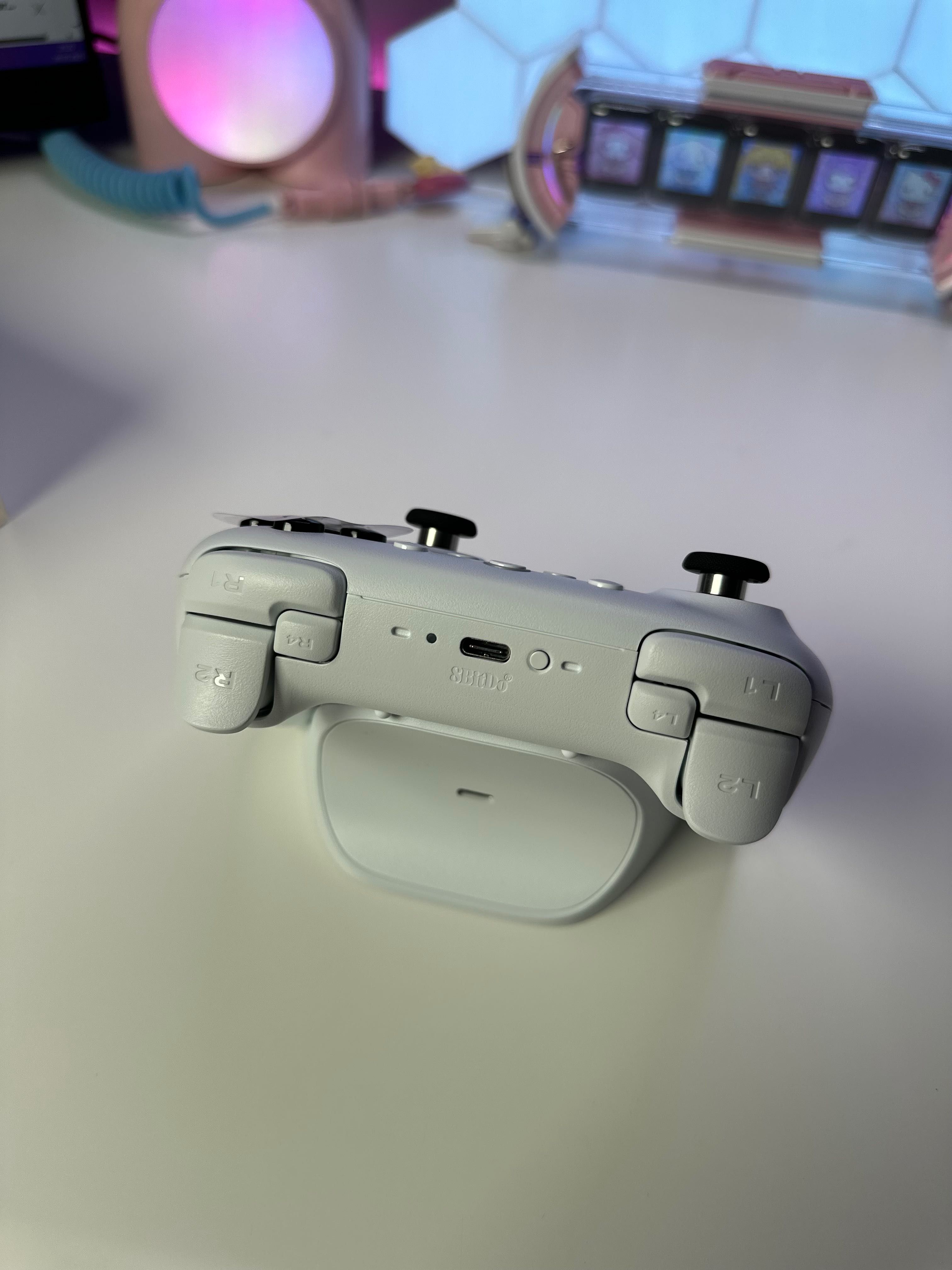 Kontroler 8BITDO Ultimate Bluetooth Biały