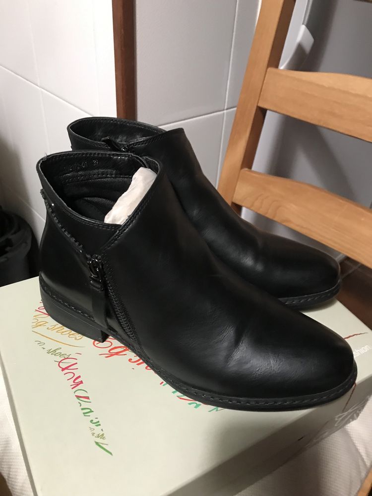 Vende se botas 39