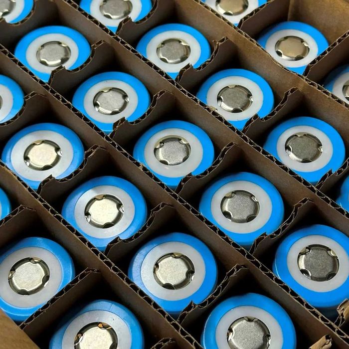 Аккумулятор LiFePO4 32700 6000 mah 3.2в высокотоковый