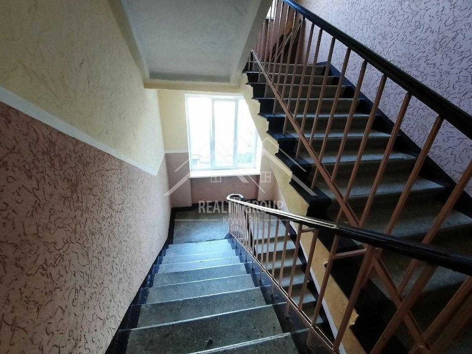 Продаж 2к "сталінки" з автономним опаленням