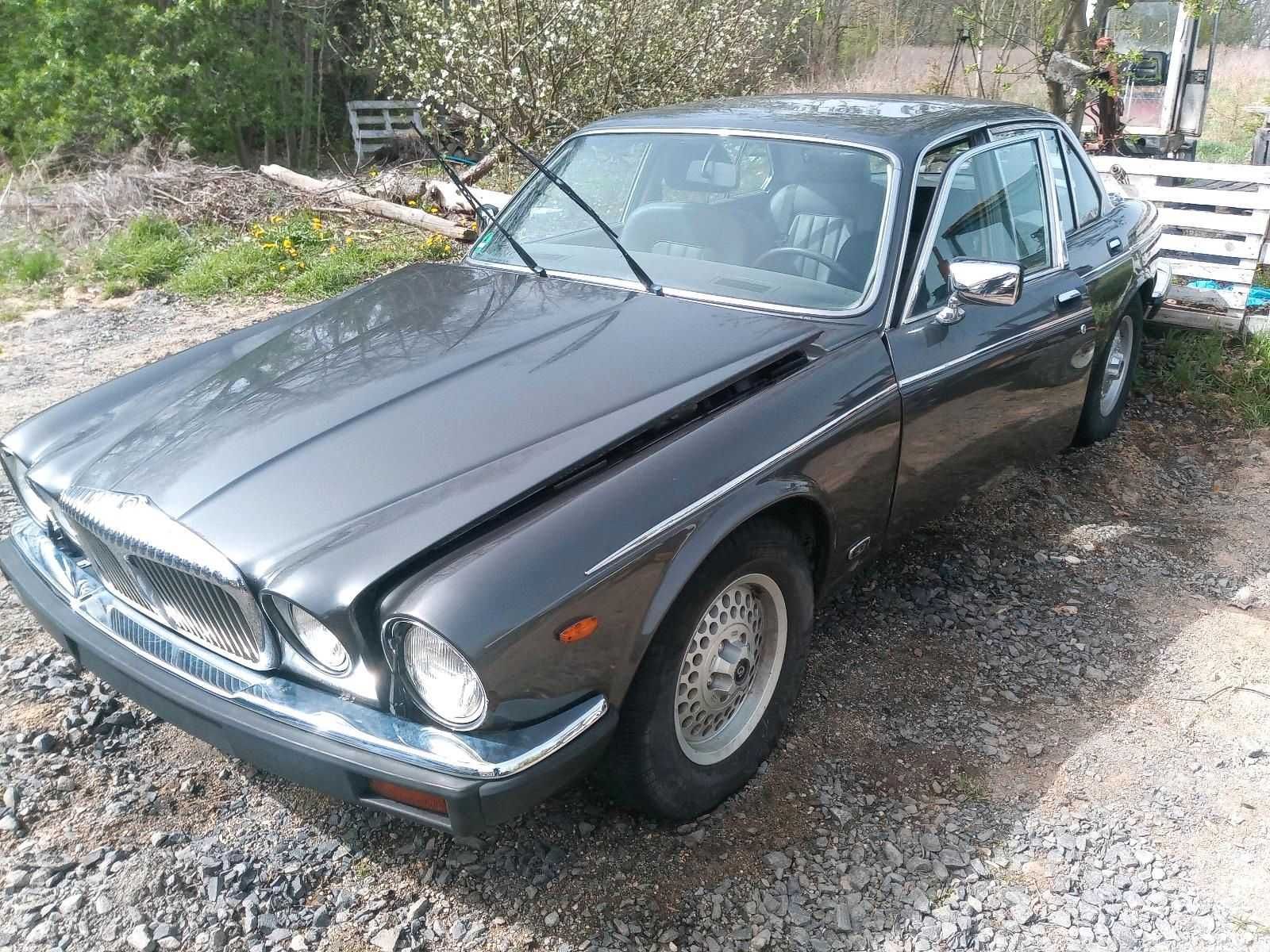 Maska jaguar daimler  xj12 xj6 seria 3 części