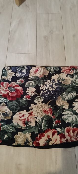 Zestaw poszewek na poduszki . Ikea, Home&you, Homla.