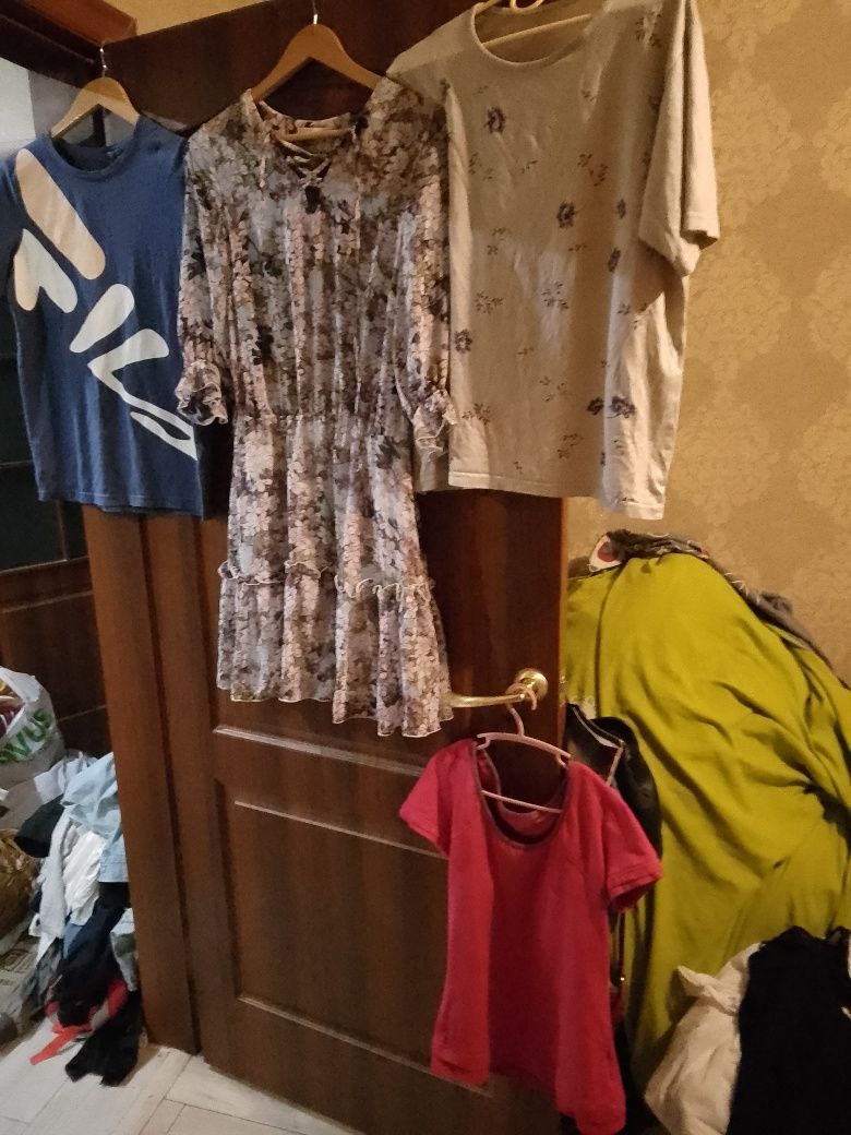 Продам плаття для дівчаток