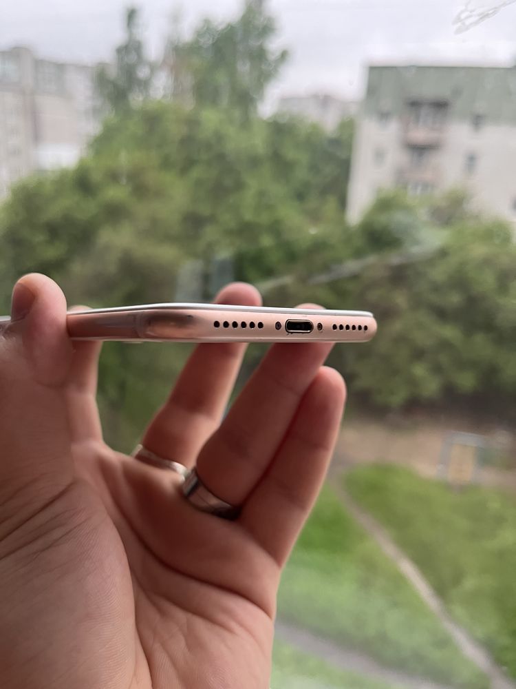 IPhone 8 64gb Gold