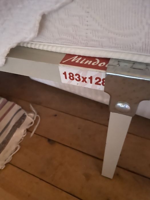 Colchão + estrado com pés