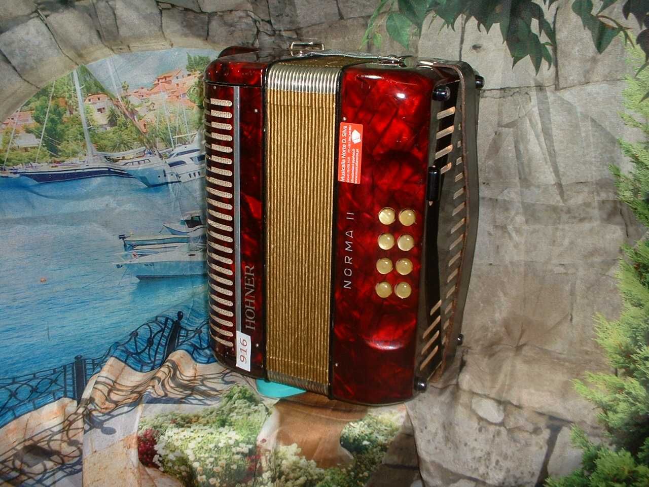 Concertina para venda N, 916
