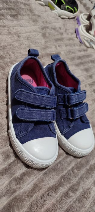 Кеди на хлопчика чи дівчинку