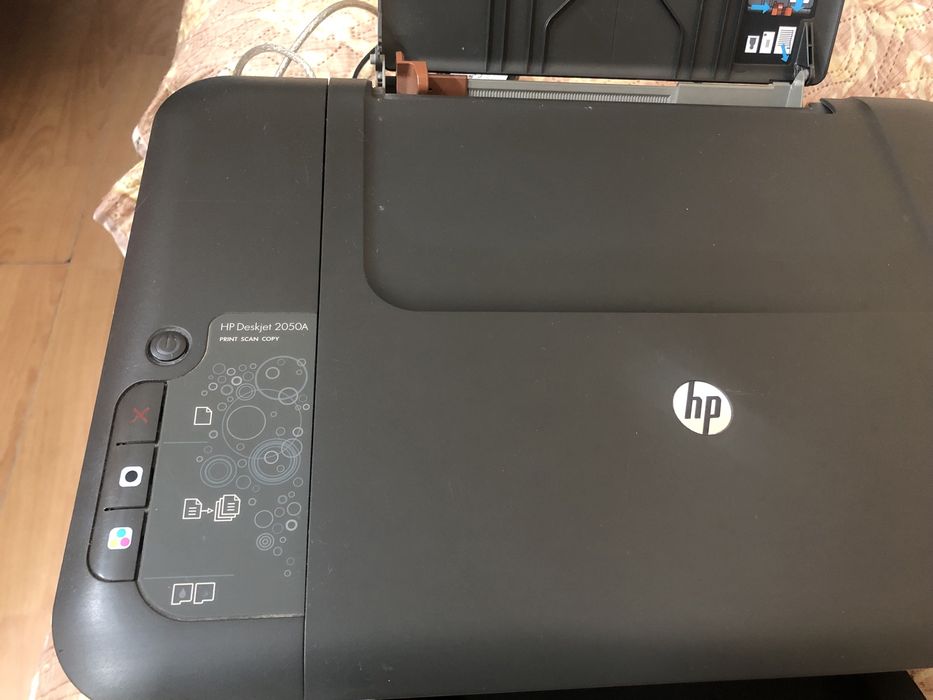 Продам принтер HP Deskjet 2050A