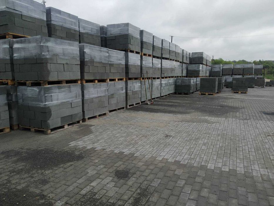 Шлакоблок віброгідропресований. Заводське виробництво. Є доставка