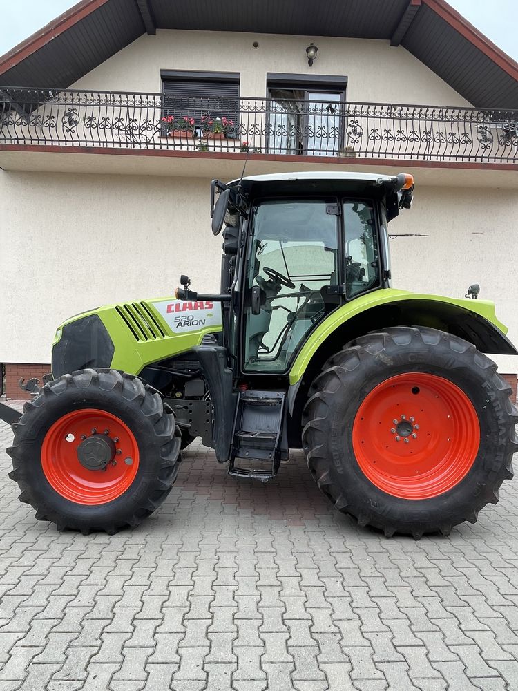 Claas Arion 520 Hexashift