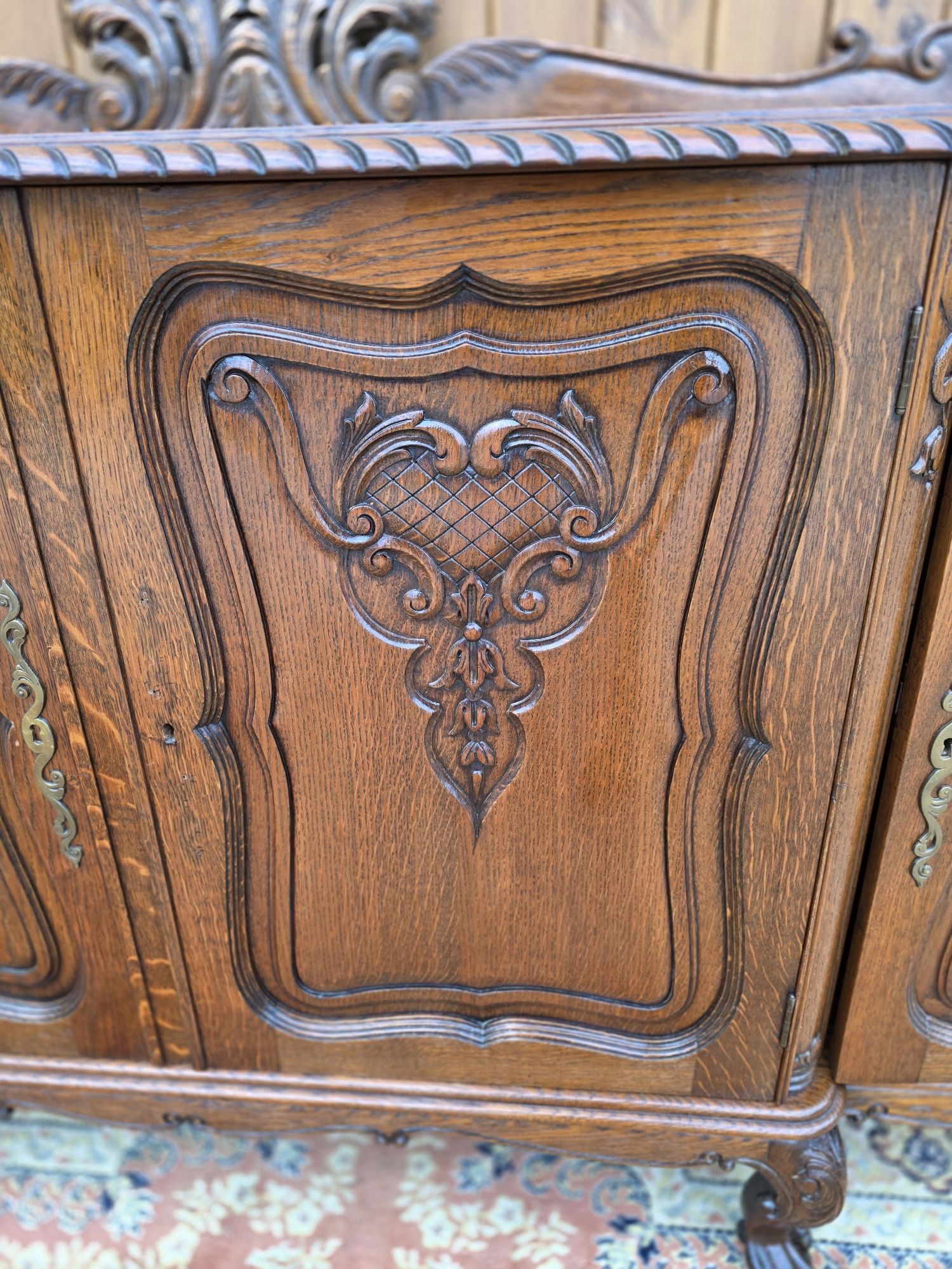 Komoda rzeźbiona chippendaile lwie łapy 227 cm #1682 Stylowy Węgrów