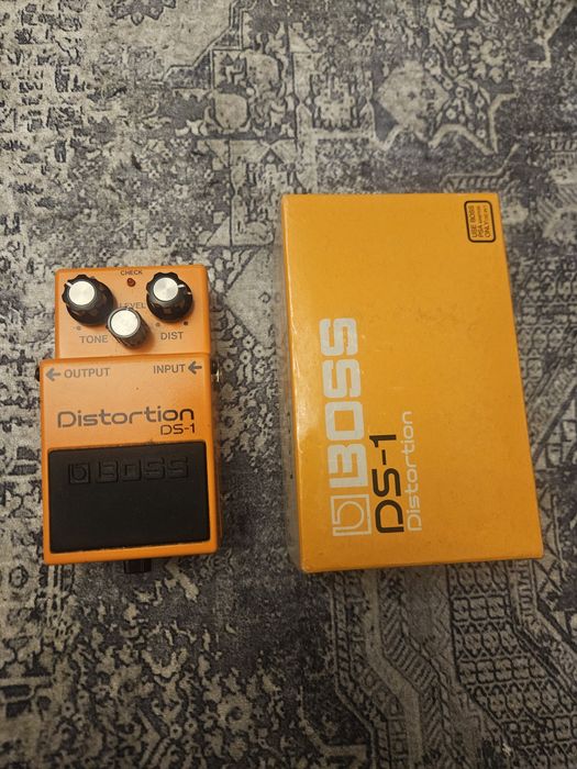 BOSS Distortion DS-1