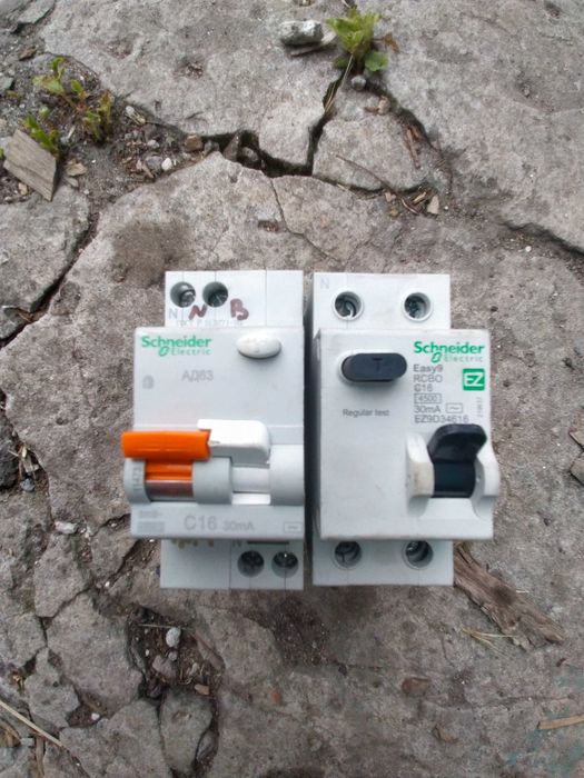 Дифференциальный автомат Шнайдер, етимат