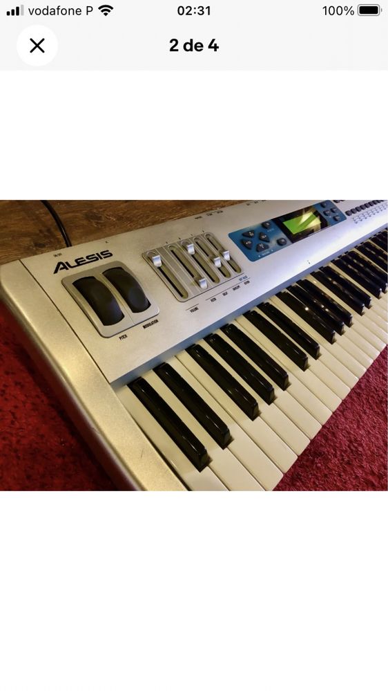 Alesis QS6.2 - como novo