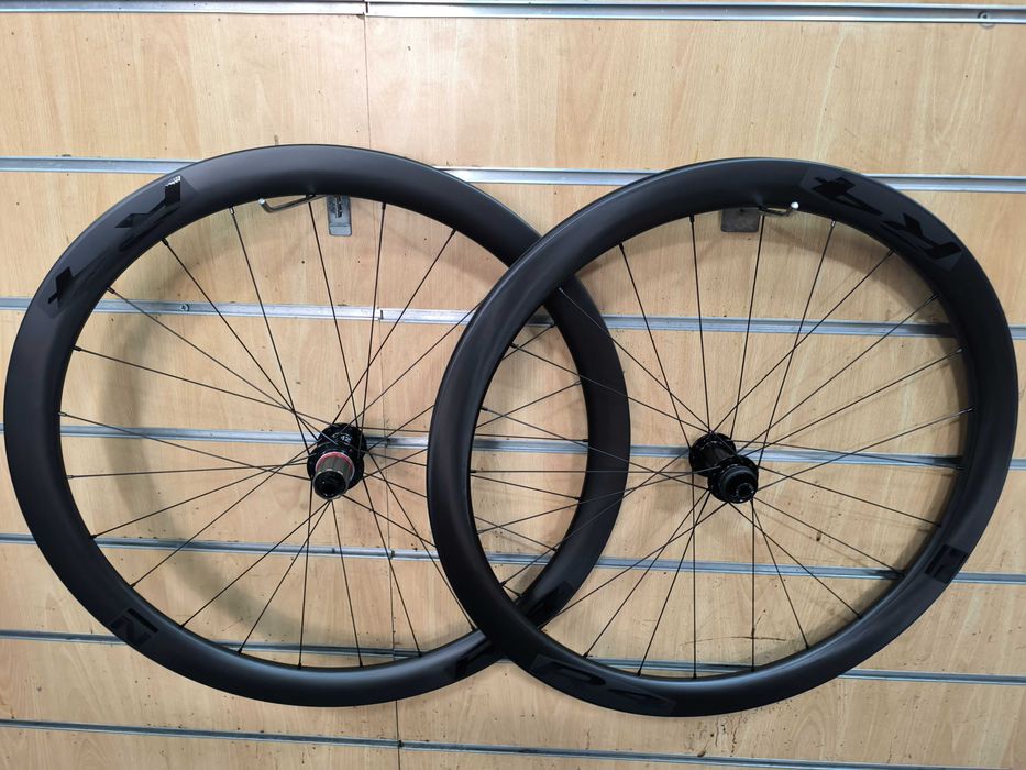 Par rodas Novatec carbono disc