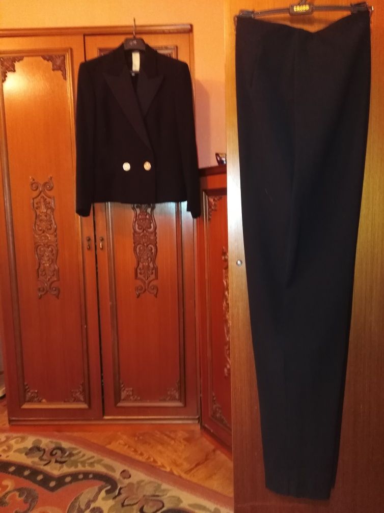 Костюм смокінг Versace кутюр піджак короткий брюкі звужені розмір42 іт