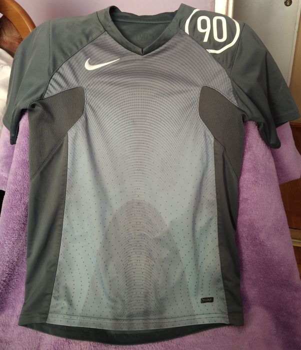 Koszulka sportowa Nike rozm. 146/152