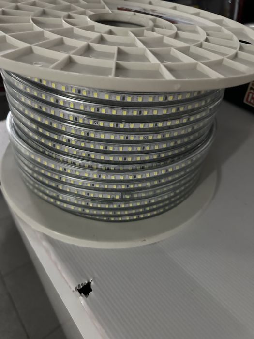 Rolo de Fita led eletrica novo. 100 metros