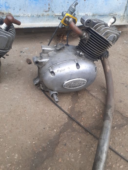 Мотор Атала три передачі.