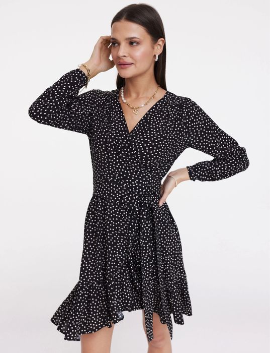 Czarna sukienka w kropki Taranko 36
