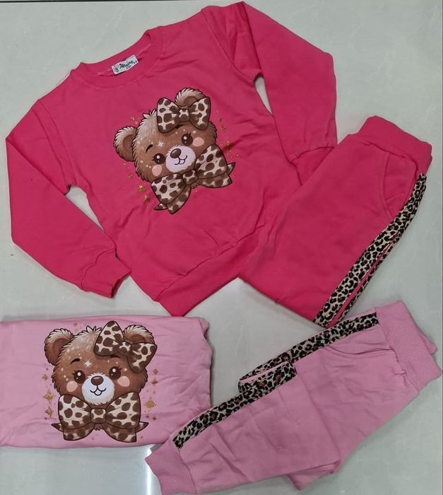 Dresy minnie Mouse, capybara i inne