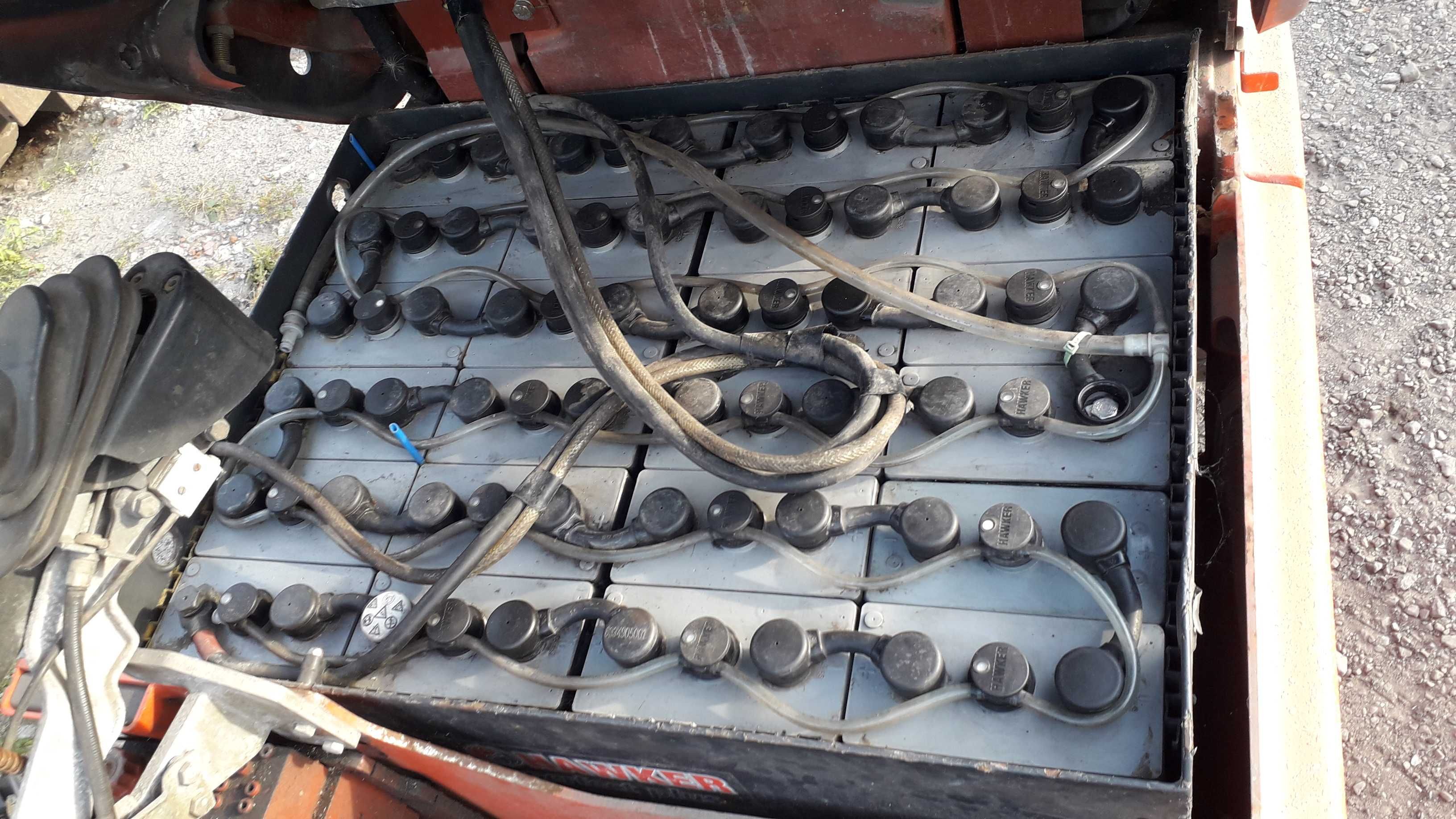 Linde E16P-02 triplex przesuw boczny 2005r wozek widlowy elektryczny