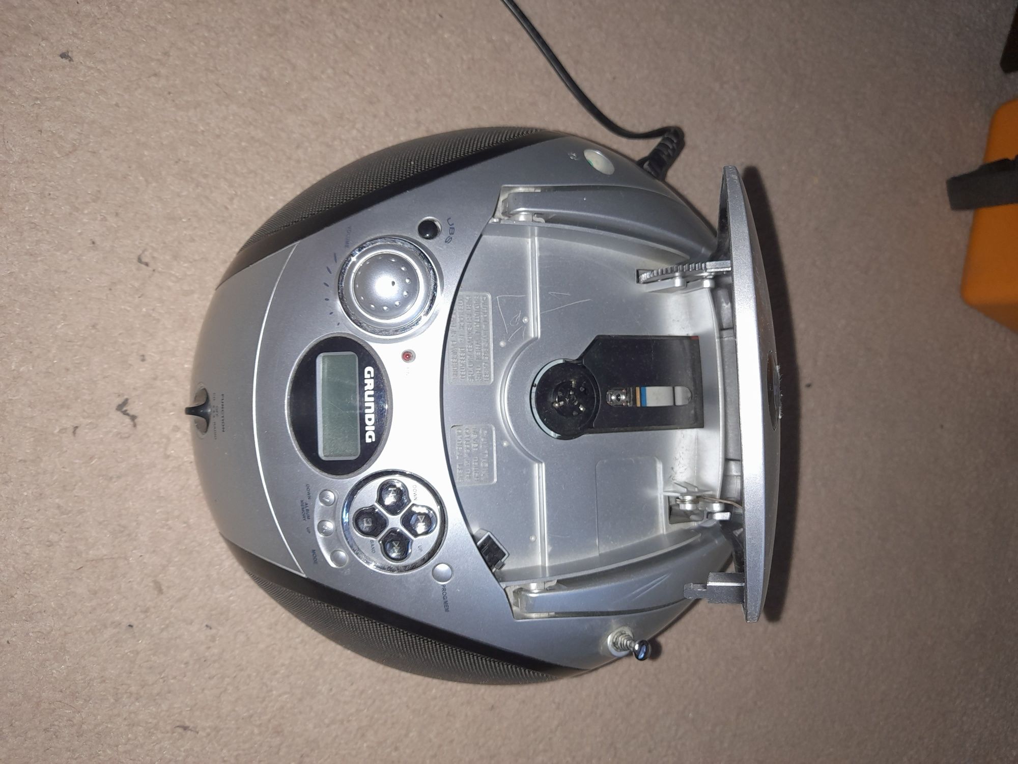 Radio mp3 Grunding