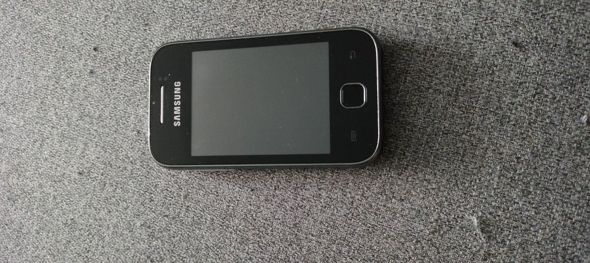 Telefon samsung  gt s5360