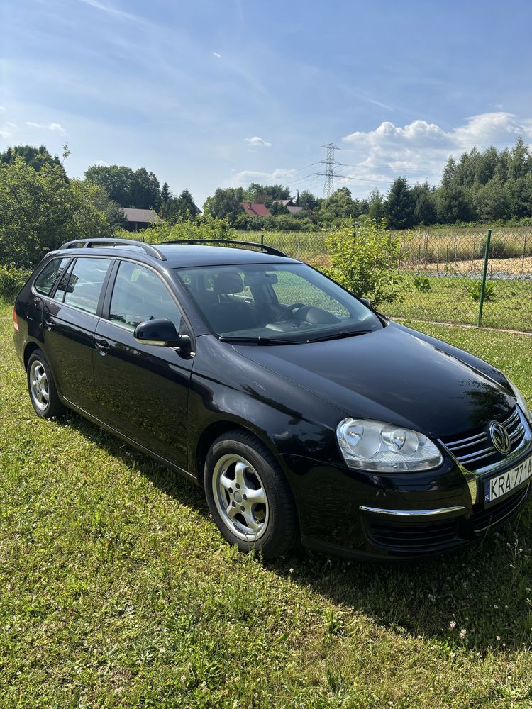 VW GOLF V = 1.6 Benzyna = Comfortline = 102 KM = Kombi = Czarny