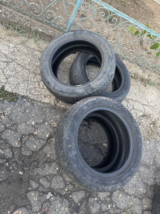 Продам резину пирелли