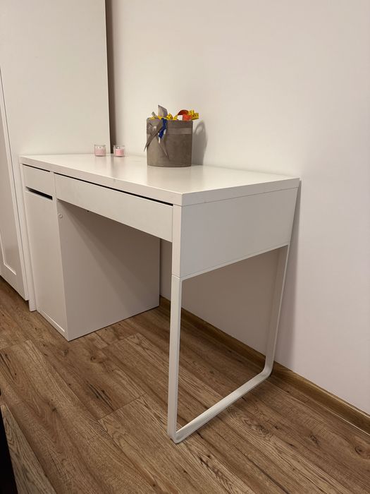 Biurko białe używane jak nowe