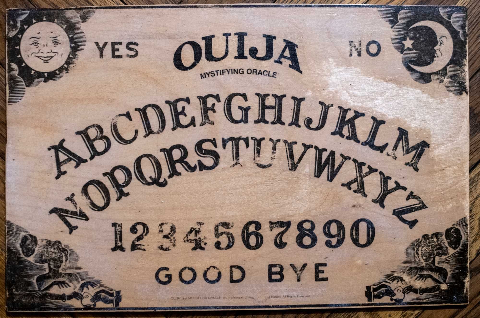 Tablica Ouija wywoływanie duchów halloween plansza spirytyzm