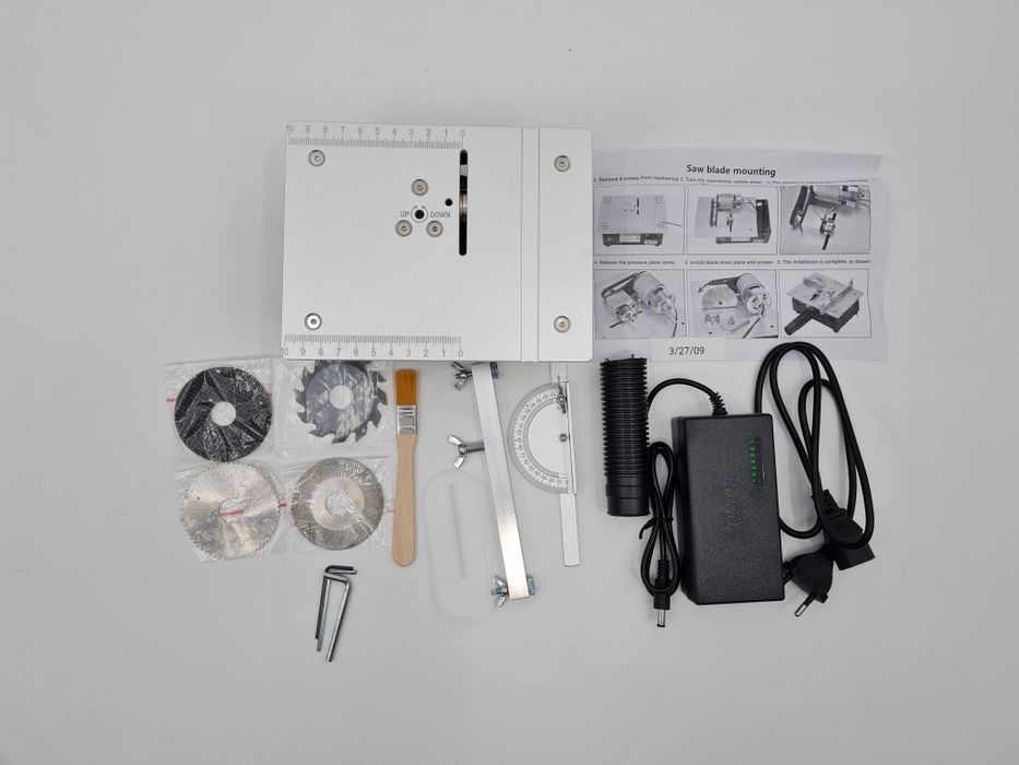 Przenośna mini stołowa pilarka tarczowa z 4 ostrzam 96W 24V piła