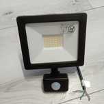 Nowa lampa z czujnikiem ruchu!