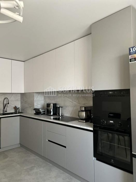 Срочно! 2к, Коноплянська вул. 22А, недорого, новий дім