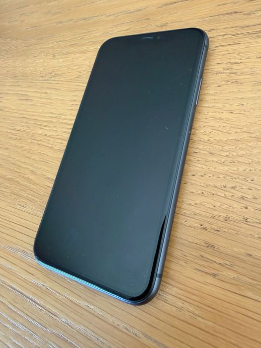 Vendo iPhone 11 64GB, desbloqueado, com bateria NOVA e caixa completa