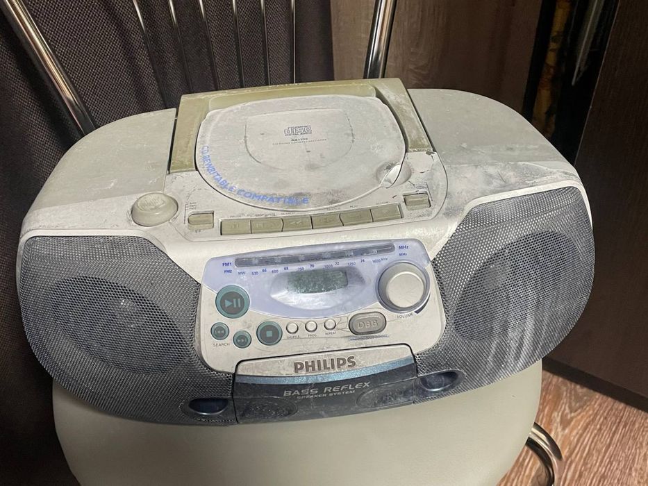 Радио-проигрыватель philips