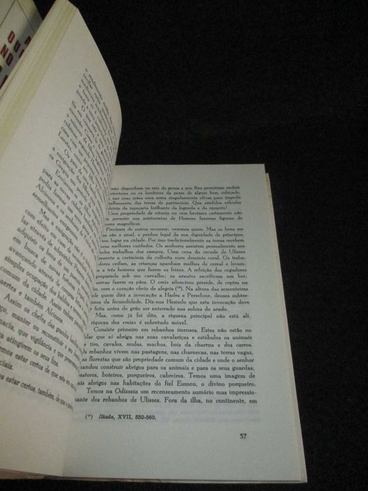 Livro A Vida Quotidiana no Tempo de Homero Émile Milreaux
