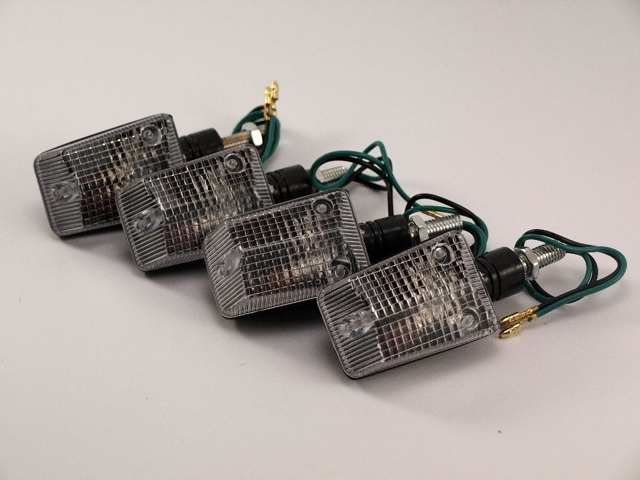 Komplet kierunkowskazów GS500 ER5 GSX 600 ZR7 XJ600 SV 650 GPZ500 GSF