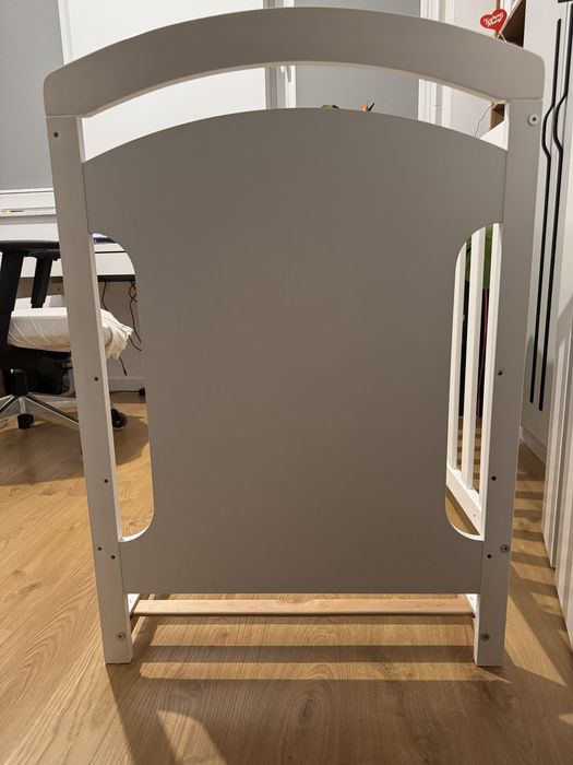 Łóżeczko dzieciece 120x60, posciel, organizer, baldachim