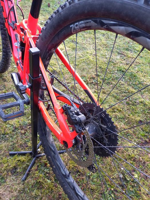 Rower Giant Anthem Full 29"