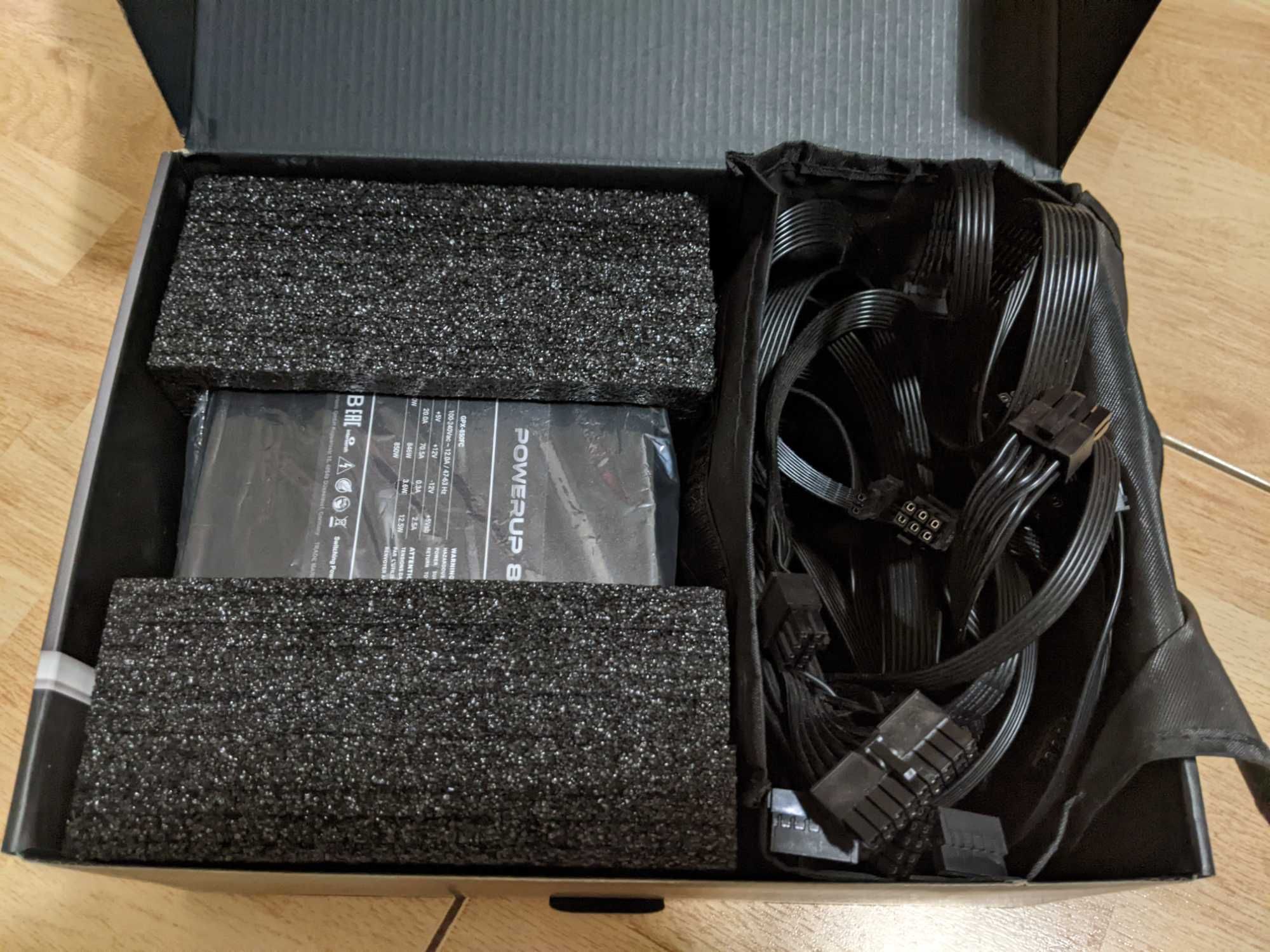 Блок живлення Chieftec Chieftronic PowerUp GPX-850FC 850W 80PLUS Gold