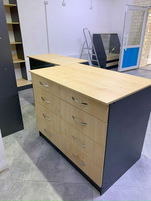 Магазин, кафе, або офіс у центрі! Під будь-який вид діяльності!