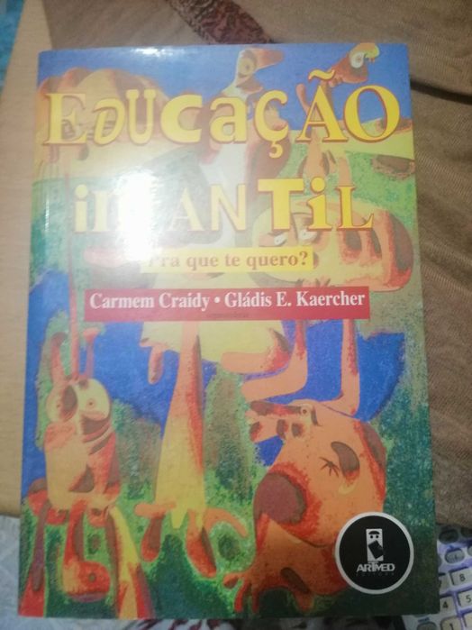 Vários livros diversas áreas