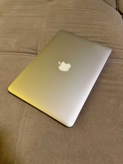 MacBook Pro 13” (Mid 2014) / i5 2.6GHz / 16GB RAM / 256GB SSD