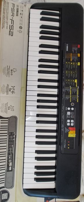 Синтезатор YAMAHA PSR-F52