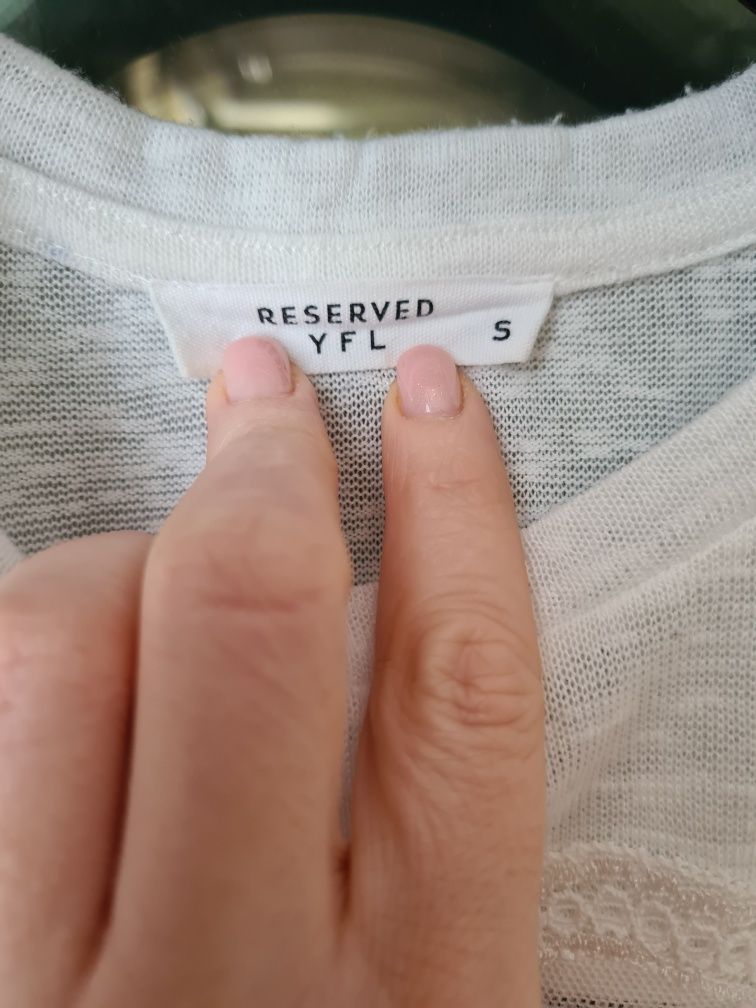 Reserved śliczna bluzka na wiosnę,  lato. Super wykonanie.rozmiar S/M.