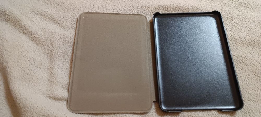 Kindle 11 | czytnik ebook z etui | 2022