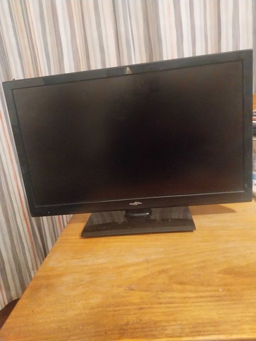 TV SCHONTECH 52cm como nova